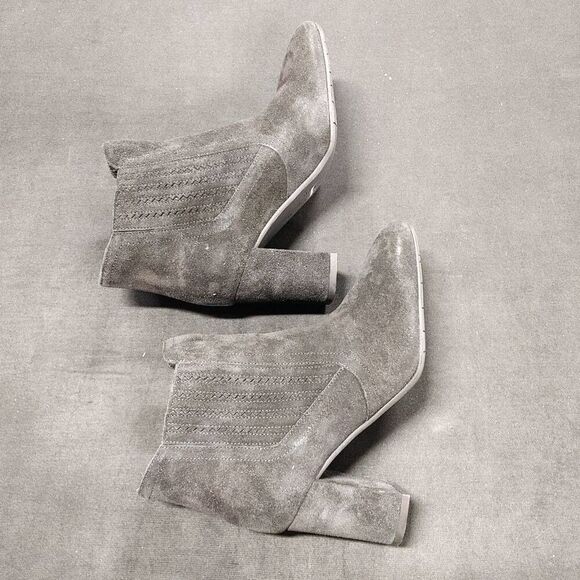 New Aquatalia Lanna Black Silky Suede 75mm Heeled Ankle Booties 6 - Picture 4 of 6